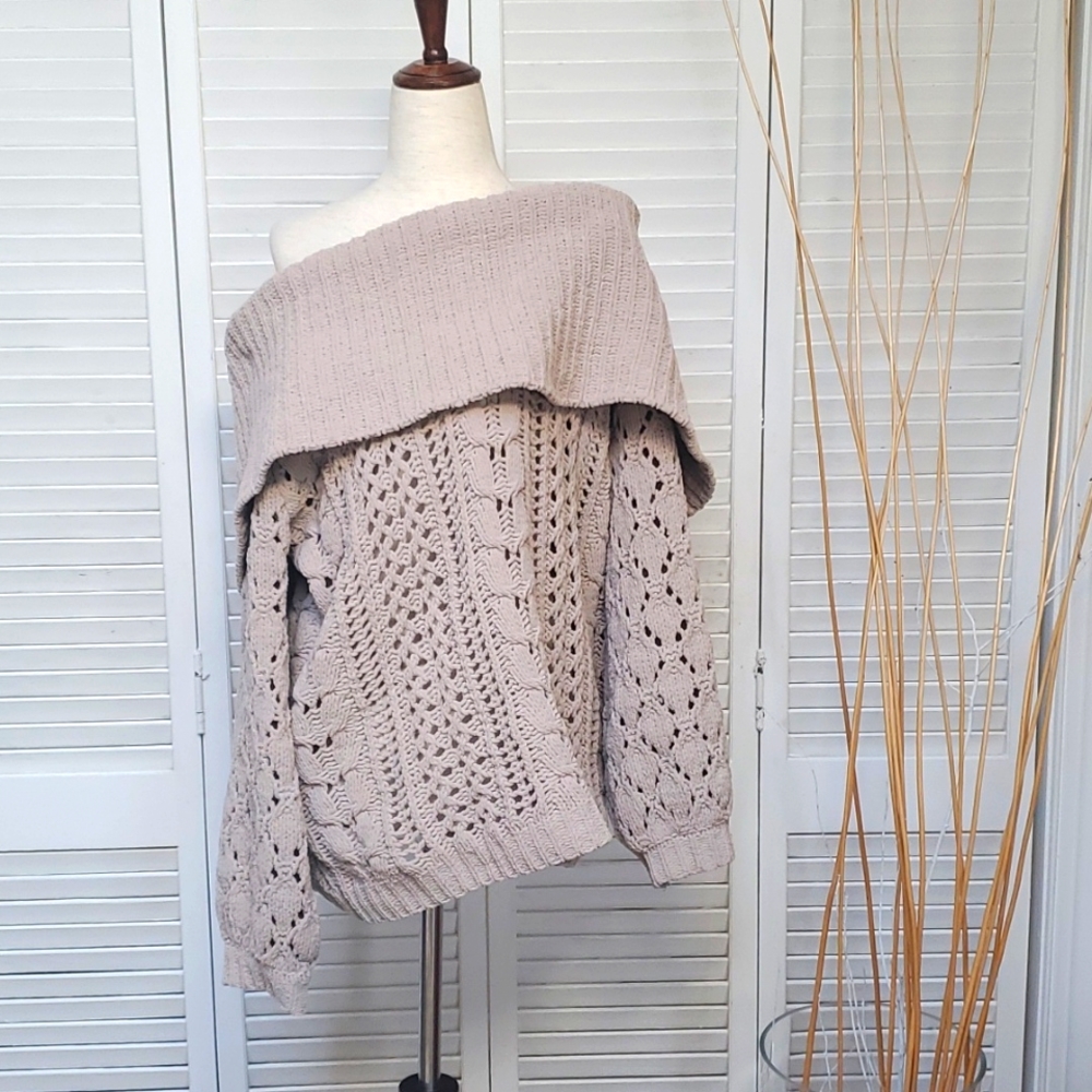 Moon & Madison Tan Off the Shoulder Knit Sweater Size S